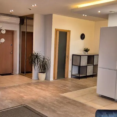 Jaukus Butas Su Miesto Panorama Centre Butas *